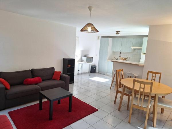 Appartement à louer    3 pièces •  Pessac