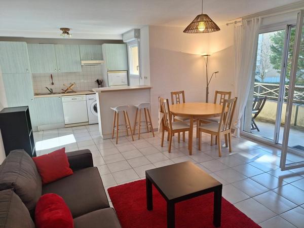 Appartement à louer    3 pièces •  Pessac
