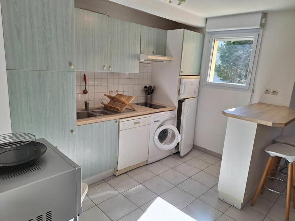 Appartement à louer    3 pièces •  Pessac