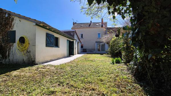 A VISITER SANS TARDER !!!  Seulement à 15 MINUTES DE VICHY !!!