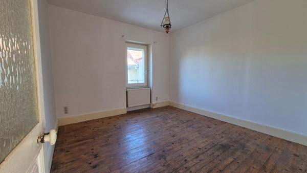 A VISITER SANS TARDER !!!  Seulement à 15 MINUTES DE VICHY !!!