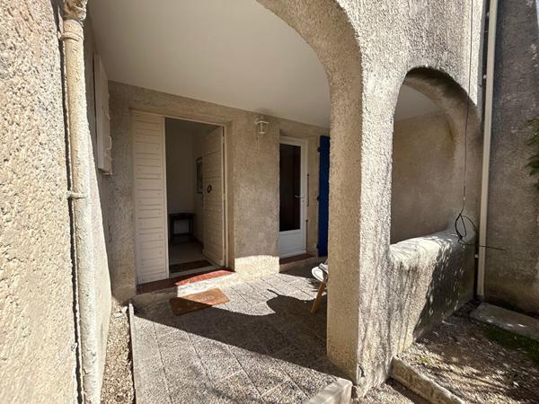 Location maison L'Isle-sur-la-Sorgue - 5 pièce(s) - 99 m² - 1 358 €/mois