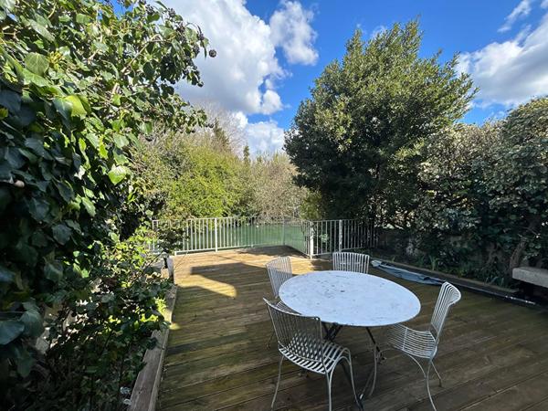 Location maison L'Isle-sur-la-Sorgue - 5 pièce(s) - 99 m² - 1 358 €/mois