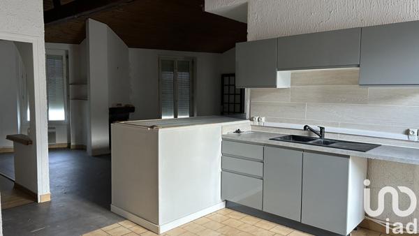 Maison 5 pièces de 119 m² à LA CHAPELLE-BASSE-MER (44450)