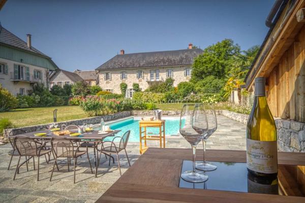 Vente Propriété 20 pièces 487 m2 à Chambéry