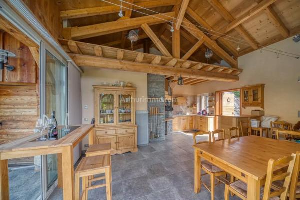 Vente Propriété 20 pièces 487 m2 à Chambéry