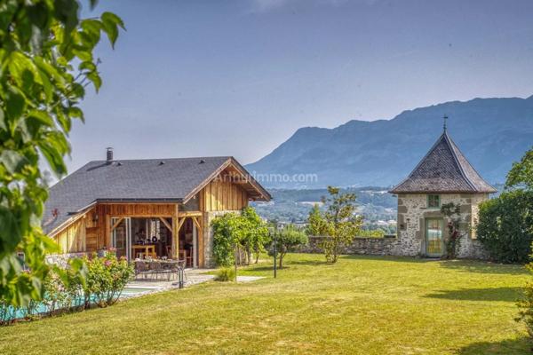 Vente Propriété 20 pièces 487 m2 à Chambéry