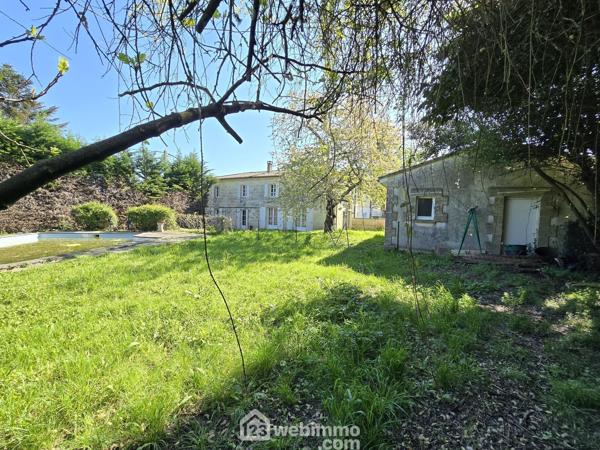 Demeure 331 m² à Bordeaux 33000