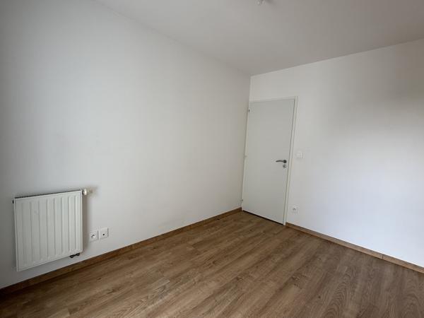 SAINT-SÉBASTIEN-SUR-LOIRE - APPARTEMENT T5 - BALCON + PARKING - PINEL