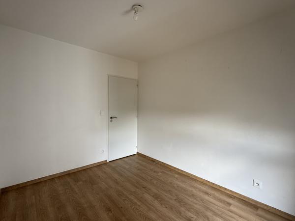 SAINT-SÉBASTIEN-SUR-LOIRE - APPARTEMENT T5 - BALCON + PARKING - PINEL