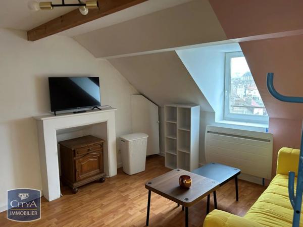 Appartement à louer 2 pièces 28.46m² Boulogne-sur-Mer (62200)