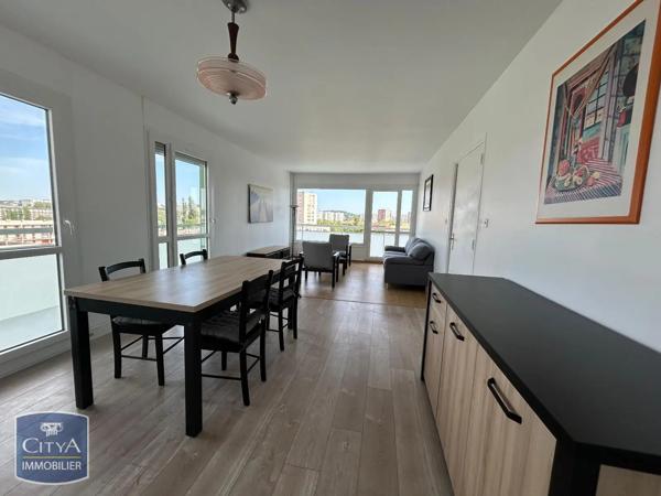 Appartement à louer 3 pièces 82.57m² Le Mans (72100)