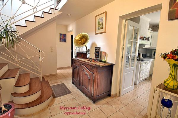 Propriété 8 pièces + annexes AULNAY SUR ITON (27)