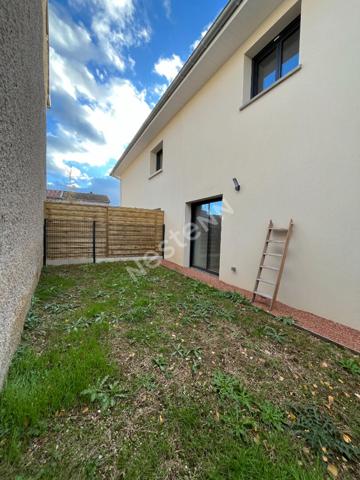 Centre village- Appartement 2 chambres Rez-de-Jardin- Stationnement