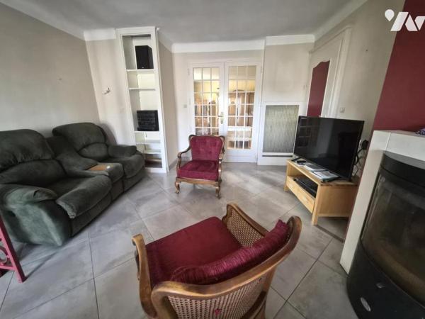 MAISON INDIVIDUELLE T6 AVEC GARAGE ET TERRAIN 