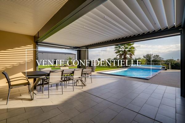 Saint-Émilion (33330) Maison 8 pièces de 220m2 habitables avec atelier, terrasse couverte et piscine sur parcelle de 2570m2