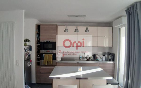 Appartement à vendre    3 pièces • 68,14 m2 Vanves