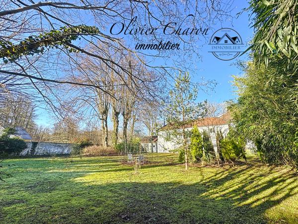 Triel-sur-Seine (78510) Maison de Maitre 19ème 250m2 sur 3420m2 de terrain