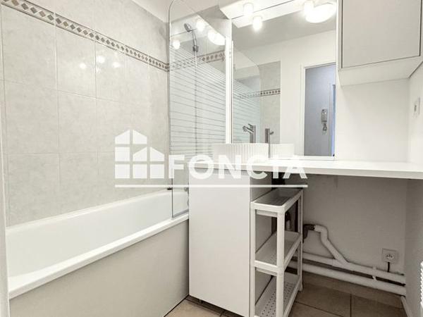 Location Appartement 2 pièces 45.4 m² - Vitrolles 13127