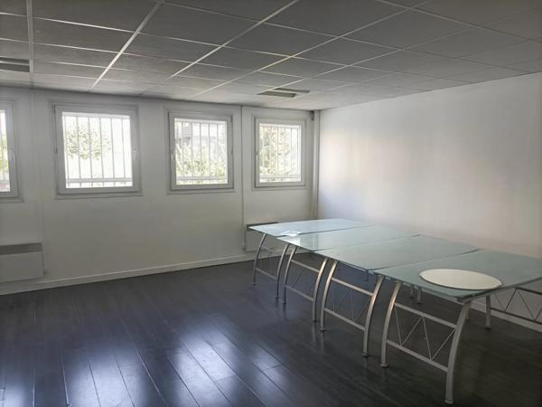 Immobilier Ivry-sur-Seine (94200) – Bureau 275m2 – 5 000 €