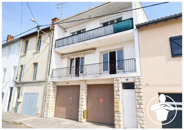 Vente                                                      Maison de ville
                        
                     6 pièces                      165 m2                     à Agen
