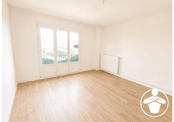 Vente                                                      Maison de ville
                        
                     6 pièces                      165 m2                     à Agen
