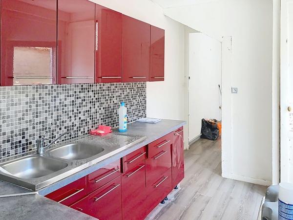 MAISON A RENOVER A ROUBAIX PROX BD DESCATS METRO ALSACE