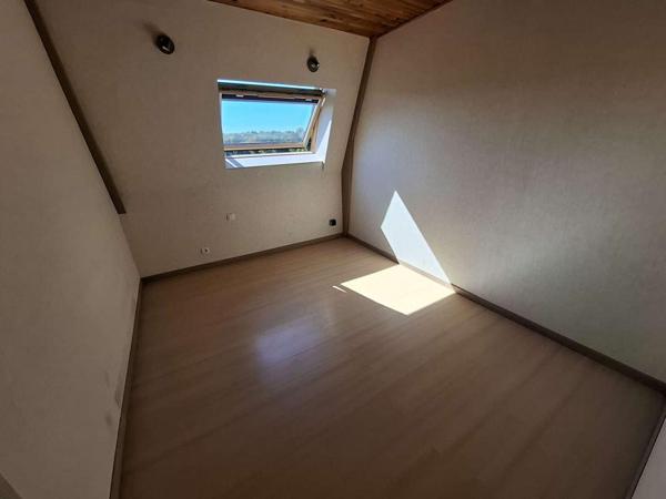 Maison atypique proche L'aigle 8 pièce(s) 140.77 m2 + terrain 1713m²