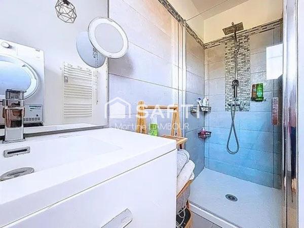 Maison T5 avec terrasse et jardin de 400 m²