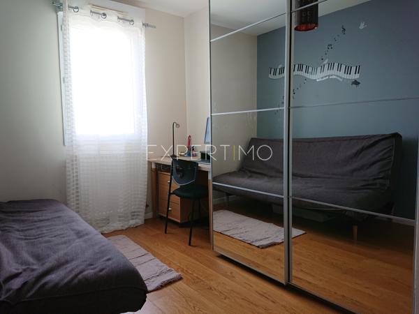 Gennevilliers (92230) Belles prestations pour maison familiale avec jardin et terrasses au calme absolu