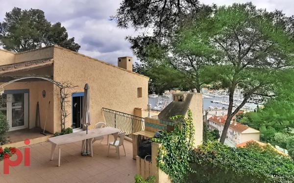 Maison à vendre    6 pièces •  Saint-Mandrier-sur-Mer
