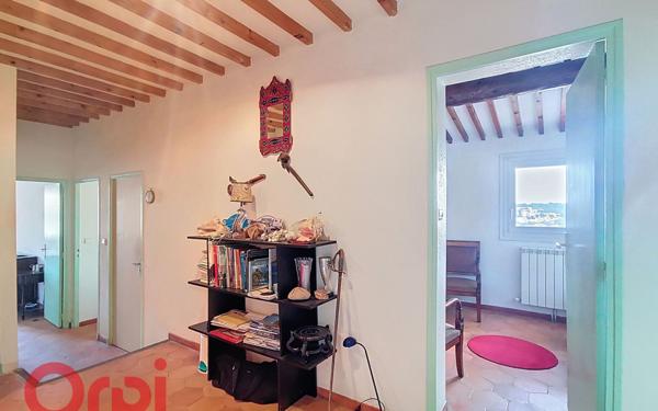 Maison à vendre    6 pièces •  Saint-Mandrier-sur-Mer