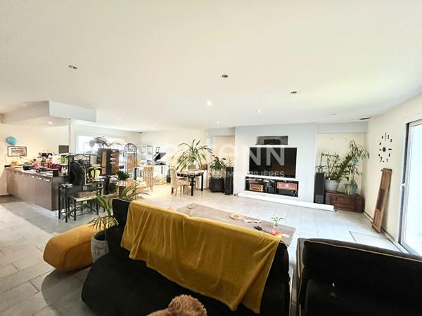 Villa plain-pied 140 m² - 3 chambres, piscine et cuisine d'été sur 1200 m² à Aigues-Vives