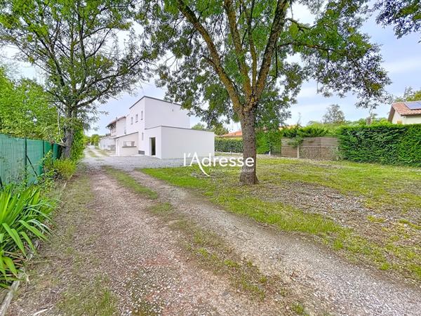 Exclusivité - La Salvetat Saint Gilles - Maison T4 de 129 m2 sur un terrain de 730m² avec garage