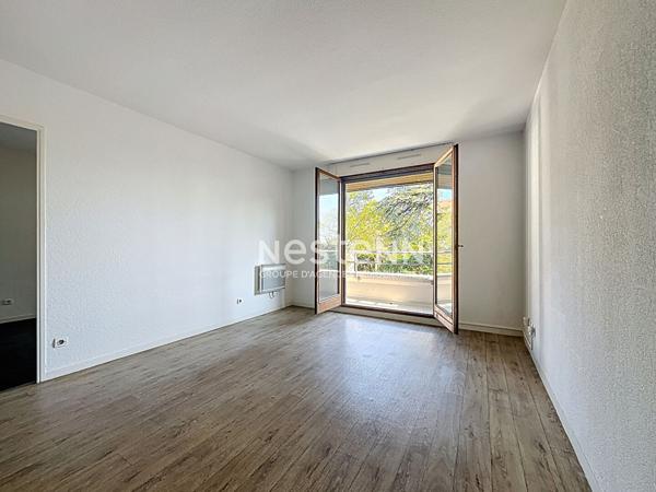 A VENDRE - TOULOUSE- APPARTEMENT T2 avec 2 places de parking et cellier avec ascenseur