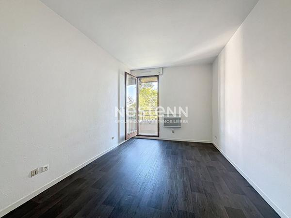 A VENDRE - TOULOUSE- APPARTEMENT T2 avec 2 places de parking et cellier avec ascenseur