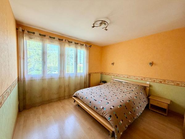 Pavillon 3 chambres 82 m² terrain 867 m² 5 mins Nevers Proche autoroute 2h de Paris