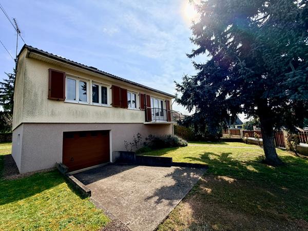 Pavillon 3 chambres 82 m² terrain 867 m² 5 mins Nevers Proche autoroute 2h de Paris