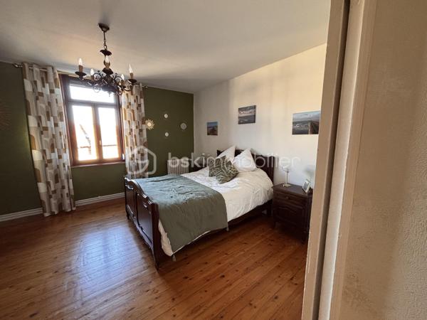 Maison ancienne de 694 m²