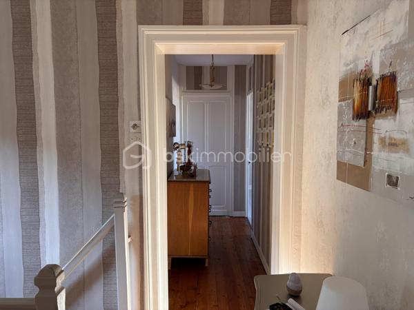 Maison ancienne de 694 m²