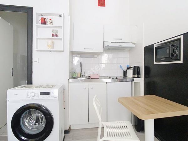 Appartement studio Meublé rénové avec goût ! - situé au Centre-Ville !