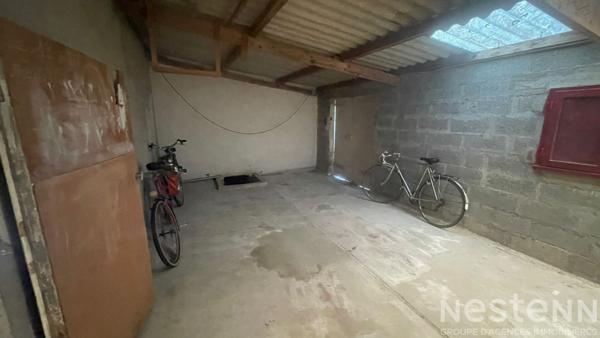 Quiberon - Maison de plain-pied avec 4 chambres, garage et atelier.