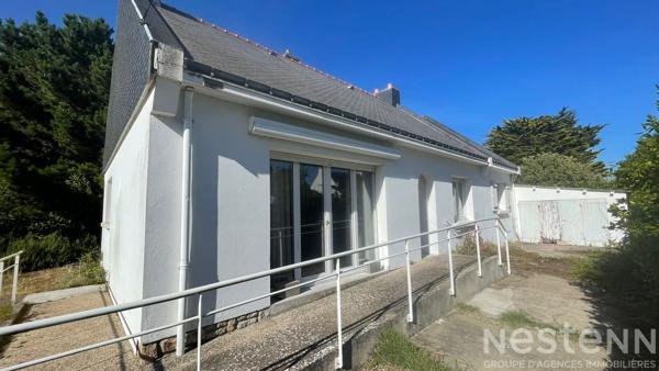 Quiberon - Maison de plain-pied avec 4 chambres, garage et atelier.
