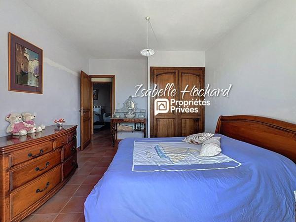 Maison Saint Maximin La Sainte Baume 5 pièce(s) 123 m²