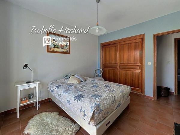 Maison Saint Maximin La Sainte Baume 5 pièce(s) 123 m²