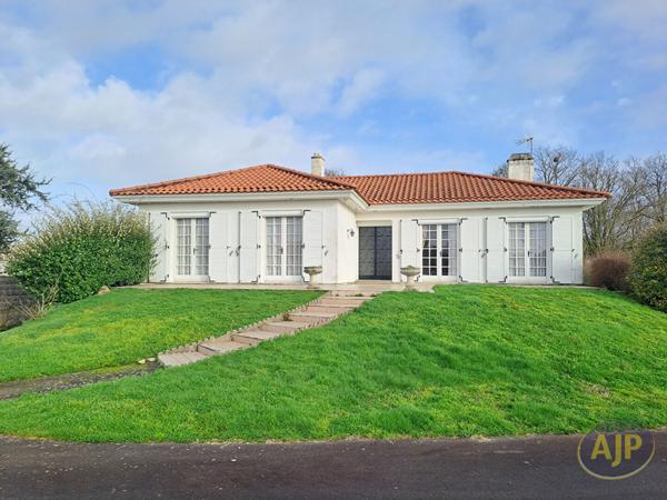 Vente maison Challans : 249 000 € - AJP Immobilier Challans
