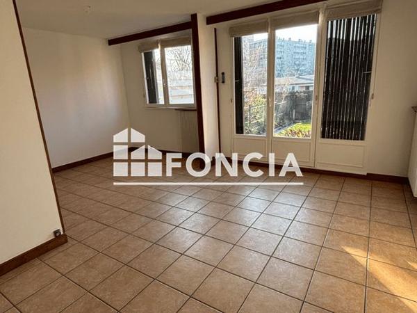 Location Maison 5 pièces 83.36 m² - 36 avenue de l'Europe Reims 51100