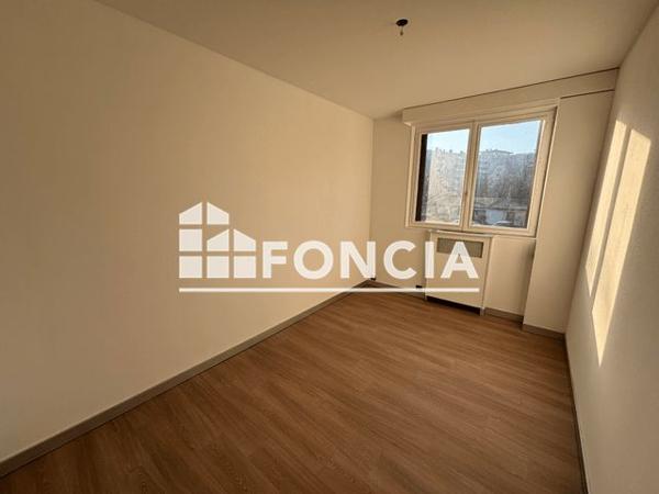 Location Maison 5 pièces 83.36 m² - 36 avenue de l'Europe Reims 51100