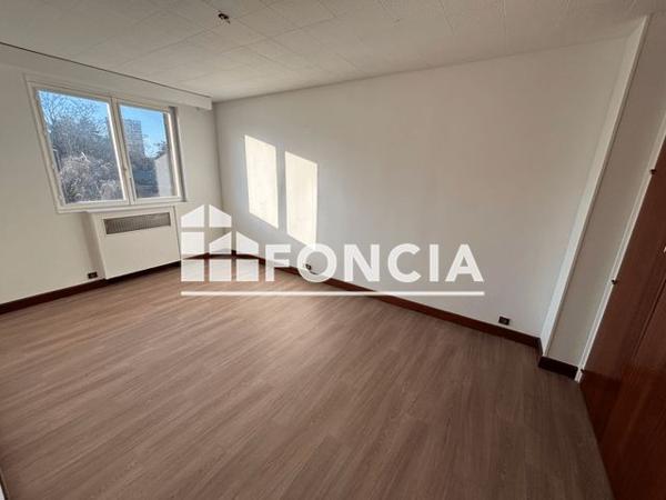 Location Maison 5 pièces 83.36 m² - 36 avenue de l'Europe Reims 51100
