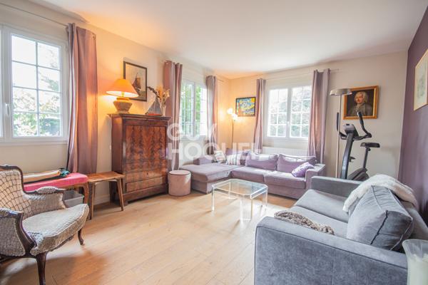 Maison Chatou 8 pièce(s) 218 m2